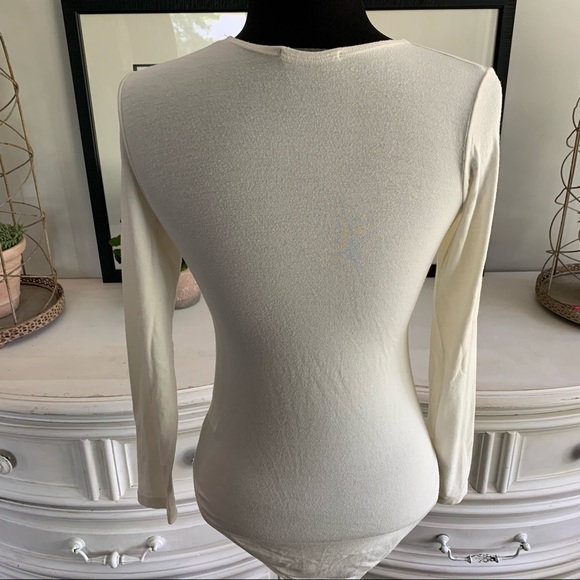 ❤️APRES❤️Size Medium❤️Cream Long Sleeve Bodysuit - Picture 2 of 5